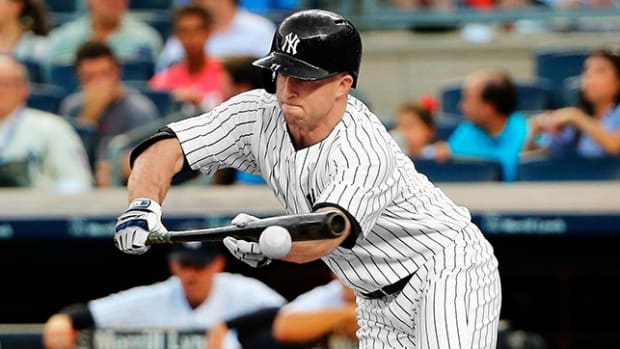 summer-camp-2016-bunt-brett-gardner-header.jpg